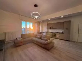 Modern & Chic, 3 camere da letto, 2 bagni e balcone