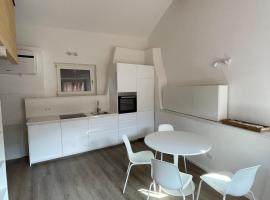 Casetta in centro storico, hotel a Bedollo