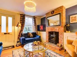 Chic Cottage Fireplace Patio Pet Train Stn