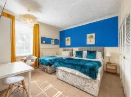 Summer Lane Business Stays 3 Bedrooms 6 Beds Ideal For Longer Stays-Near M1