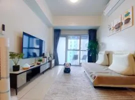 120 Sqm Modern 3Bedrooms HighRise Facing Manila Bay, Near Airports, Okada Casino, Solaire Casino, MOA with free parking