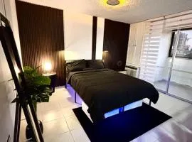 Son de Metro Apartment - Condado Beach & Pool, Walk to Ocean