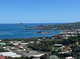 CARIBBEAN SPLENDOR WITH MILLION DOLLAR VIEWS, hotel in Christiansted
