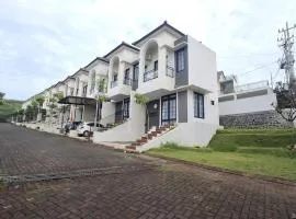 Villa near Batu-Malang l 2BR l P29