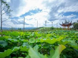 Zhangjiajie Tianmen Mountain Villa Resort B&B