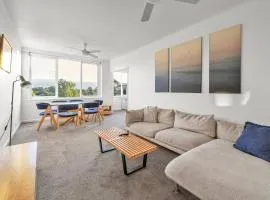 Trendy South Yarra Apartment Free Parking