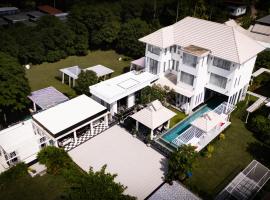 Phangan Cove Pool Villas, hotel en Srithanu