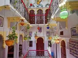 Nukkad Guest House Near Lake Pichola