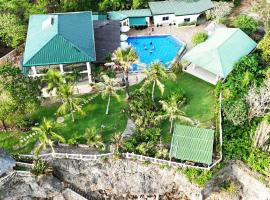 Casa Feliz Ocean Resort, hotel com piscina em Siquijor