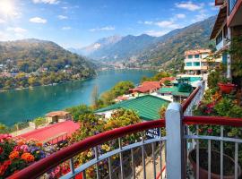 The Sarovar Drishya from #Hotel Lake View Mall Road Nainital Near Kaichi Dham，奈尼塔爾的住宿