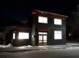 66 Lodge Country Station