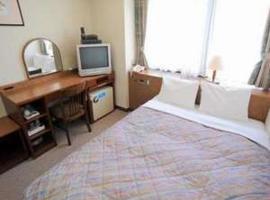 松山皇冠酒店，松山的飯店