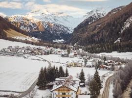 Apartments Knappenhof Pfitsch - with Swimming Pool, hotel v mestu Val di Vizze
