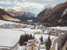 Apartments Knappenhof Pfitsch - with Swimming Pool