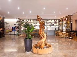 GEM Hotel Ningbo Jiangbei District Hongtang Haide Square, hotel in Gaoqiao