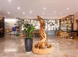 GEM Hotel Ningbo Jiangbei District Hongtang Haide Square