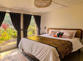 Little Munduk, full private villa, hotel i Munduk