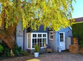 The Saddlery Holiday Cottage - Near Wolds And Coast