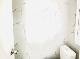 San Jose Del Monte Bulacan Homestay Villa Private Apartment Event Place Transient Cabin Flat Nature Furnished, Hotel in San Jose del Monte