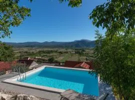 Villa Pave-Makarska by Villas Guide