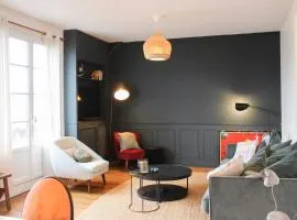 Stay in an elegant apartment in Montrouge