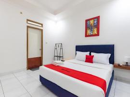 RedDoorz Plus near Universitas Maranatha Bandung 2 – hotel w mieście Bandung