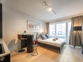 Your Stylish 1-Bedroom Apartment Retreat With Parking