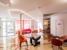 Mercure Paris Pont de Levallois Neuilly, hotel in Levallois-Perret