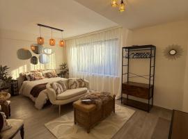 Calm & Stylish Apartment Atomium Area Bruxelles, hotel em Wemmel