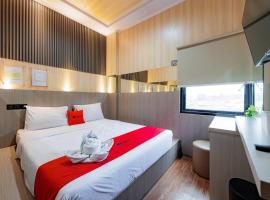 RedDoorz near Exit Toll Sirkuit Sentul, hotel in Bogor