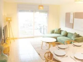 Apto familiar a pasos del mar en Roses BravaDreams