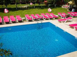 Caprice Monteoru, hotel sa Sărata-Monteoru