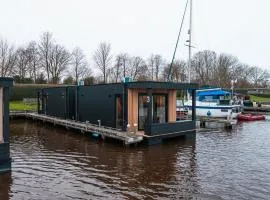 Tiny Boat House #3