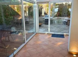 Modernes Apartment in Pforzheim Kamin, Terasse