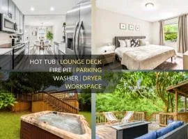 Heart of S Tampa- Hot Tub, Private Backyard, Fire Pit, Grill, 5 min to Beach