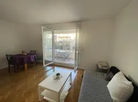 Imperialand T2 Terrasse parking dans la verdure