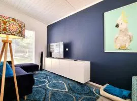 Sea Breeze at Margate Beachside-pet friendly