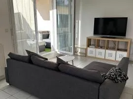 Proche Eurexpo Lyon, Groupama Stadium & LDLC Arena