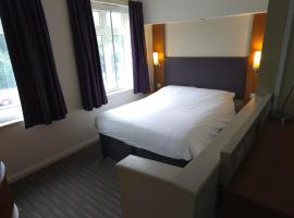 Charter Hotel Bournemouth, hotel din Bournemouth