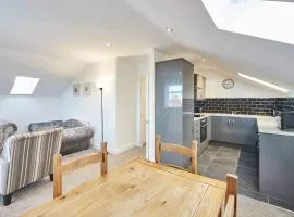 2-Bedroom Serviced Apartment Marske-by-the-Sea 4