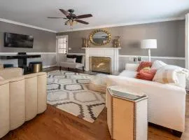 6BDR 3BR The Fernwood Manor Your High-Point Home Base for Short & Mid-Term Stays