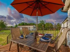 Built for Crews 1-Story XL Yard Ample Parking