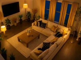 Crew Housing Long Stay Games & Putting Green