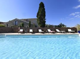 Gîte des Demoiselles en Luberon, hotel in Roussillon