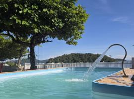 Refúgio Testoni, hotel en São Francisco do Sul