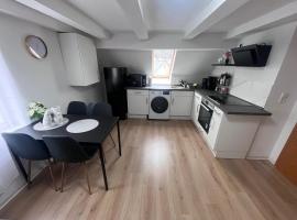 Team at Home Gemütliches Dachgeschossapartment, hotel in Blaubeuren