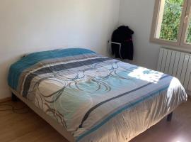 Chambre de maison de campagne, hotel em Uzerche