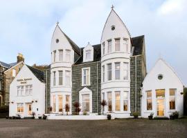 Viesnīca Muthu Queens Hotel, Oban pilsētā Obana