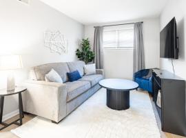 Near Flint Hills Discovery Center & Aggieville, hotel sa Manhattan