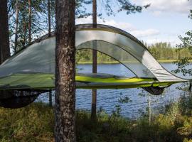 Capture Nordic Wilderness Camp - Baumzelt，Ilomantsi的飯店
